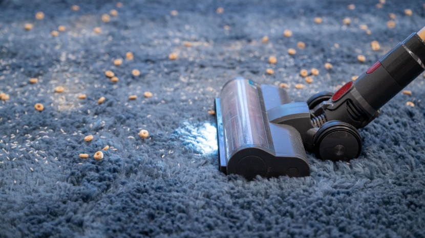 smoture vac01 - high-pile carpet presents a tougher challenge for the smoture vac01...