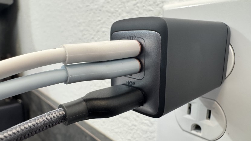 usb wall charger - despite its relatively small size, we appreciated the power delivery...