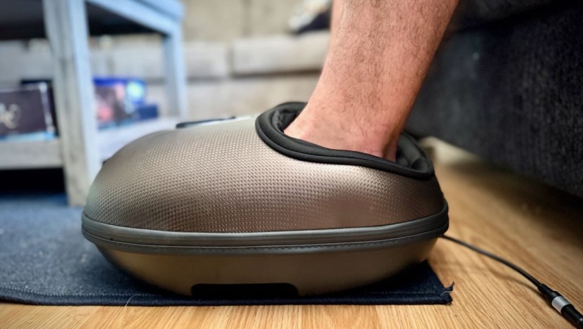 foot massager - the renpho shiatsu compact is a &quot;foot garage&quot; that covers the entire...