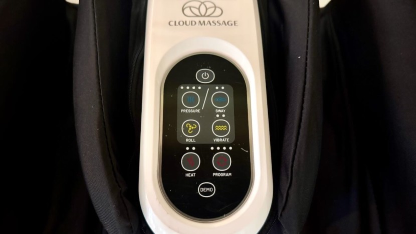 foot massager - the cloud massage features a user-friendly design that&#039;s easy to...