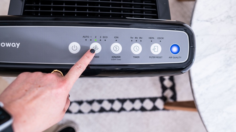 coway airmega 200m - the coway airmega 200m is straight forward to use thanks to the...