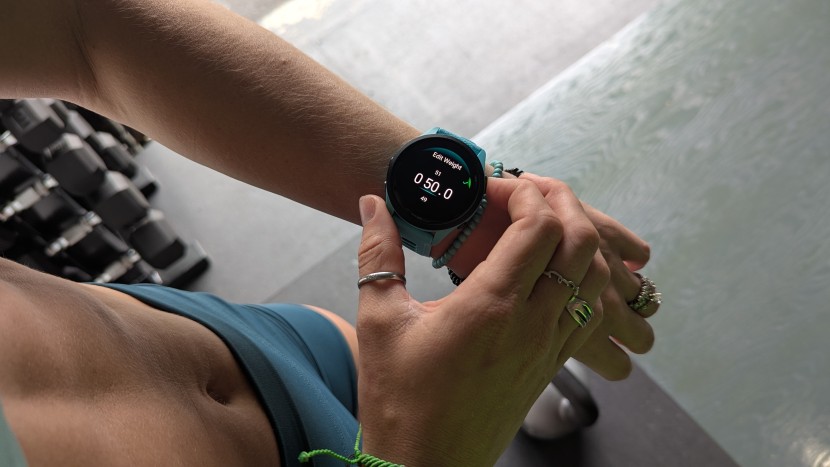 garmin forerunner 265 - you can use either the buttons or touchscreen to edit the reps and...