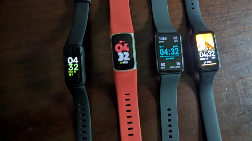 fitness tracker - fitness bands are pretty minimalistic, and great for tracking the...