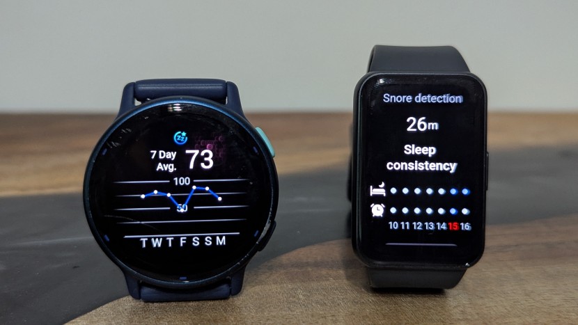 samsung galaxy fit3 - the fit3 (right) detected 26 minutes of snoring.