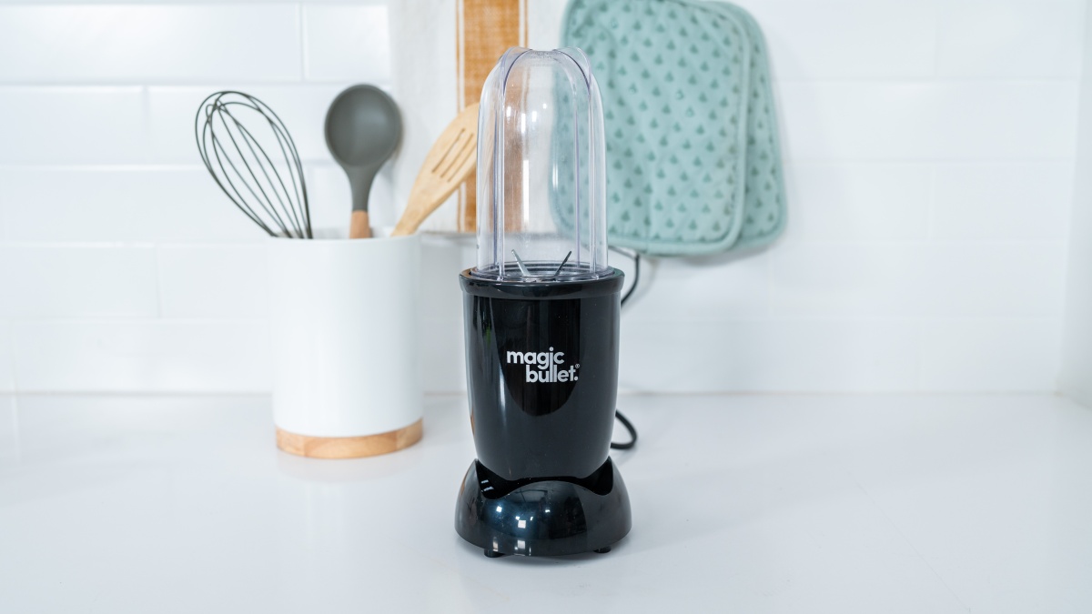 Nutribullet Magic Bullet Review (The Nutribullet Magic Bullet is a small, charming kitchen sidekick that stores easily.)