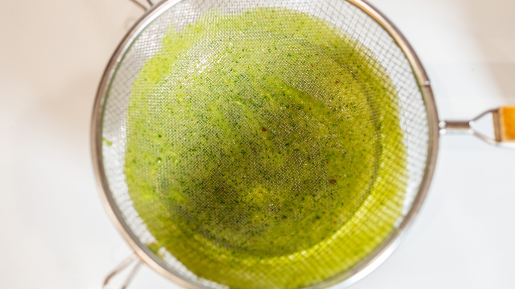 Nutribullet Magic Bullet photo comparison