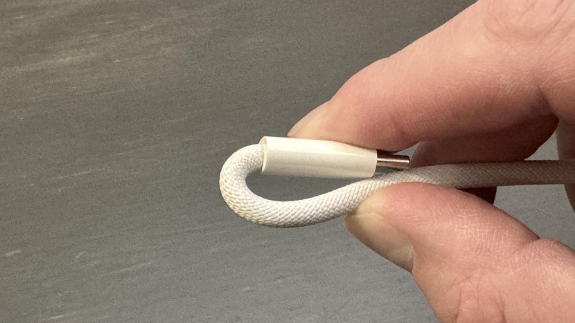 the apple usb charging cable is very supple. better yet, even though...