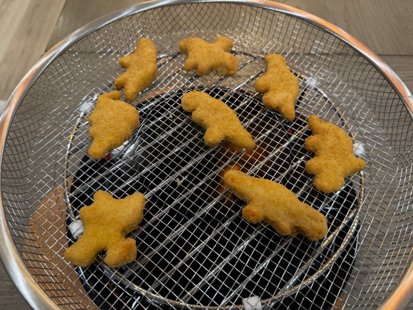 panasonic homechef 4-in-1 - the panasonic homechef 4-in-1 comes with accessory baskets for air...