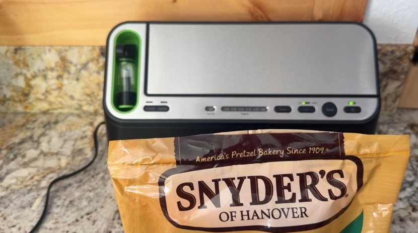 vacuum sealer - you can use the v4400 to suck a bit of air out of half eaten snack...