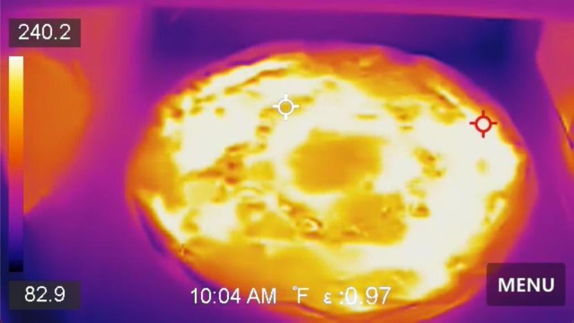 toshiba em131a5c - the majority of the plate got pretty hot in our heat map test.