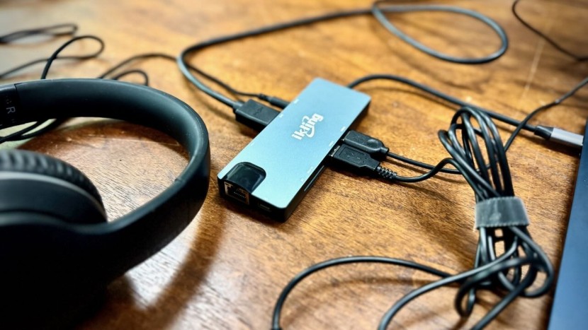 laptop docking station - the ikling usb c 9-in-1 hub docking station provides 9 ports in 1...