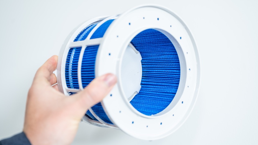 blueair invisiblemist h35i - the evaporative filter is effective and has a good amount of surface...