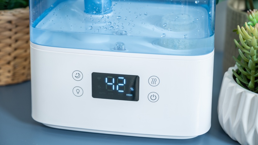 levoit classic 300s ultrasonic smart - unit controls are minimal, but really all that&#039;s needed. no...