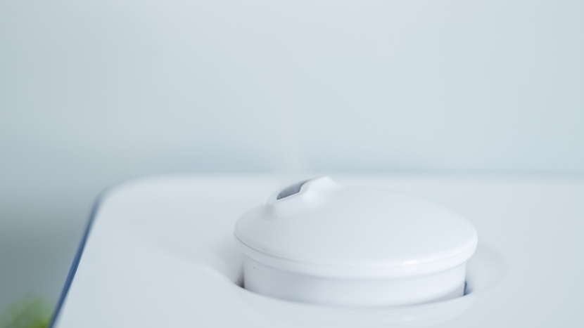 levoit classic 300s ultrasonic smart - the vapor tower output nozzle looks small, but is plenty effective.