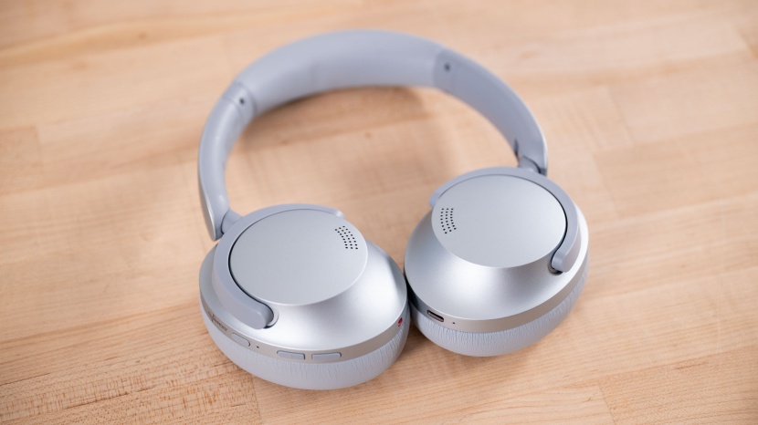 budget earbuds - the sonoflow offers a lot for a smaller price, making it a favorite...