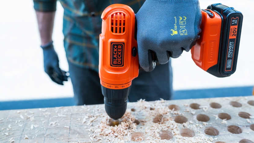 black+decker 20v max powerconnect ld120va - we had to swap out the 1" spade bit for a ½" to complete our 2x12...