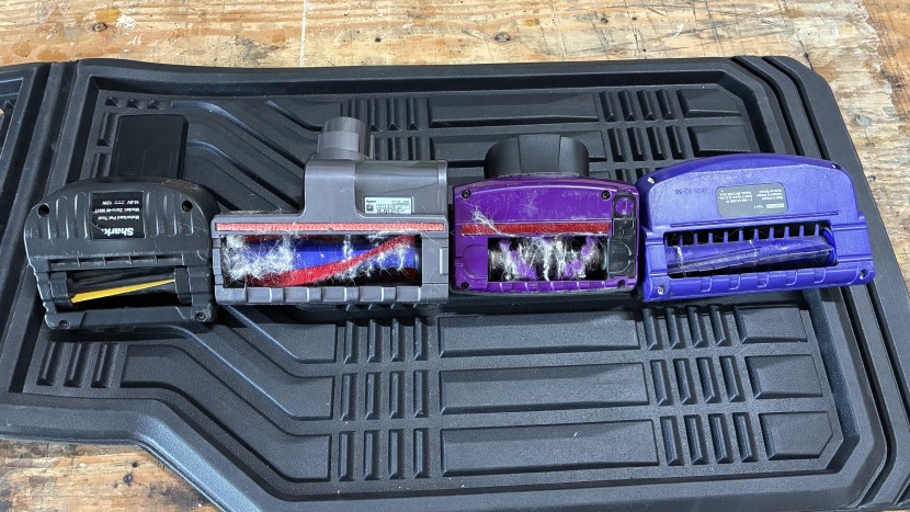 rubberized bristles are nice because they don't tend to catch fibers...