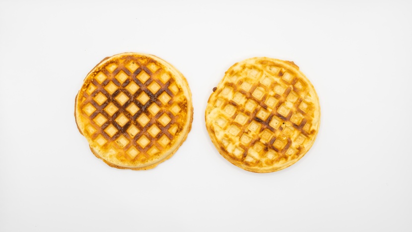 black+decker 2-slice t2569b - without a frozen waffle setting, you&#039;ll have to do a bit of trial...