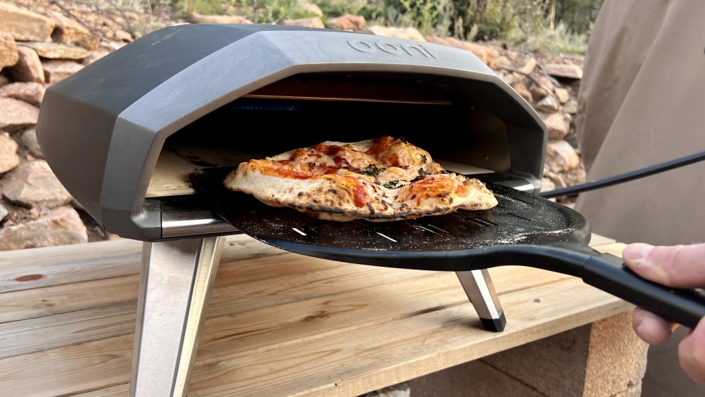 ooni koda 2 - maintaining an ideal temperature range proved challenging with the...