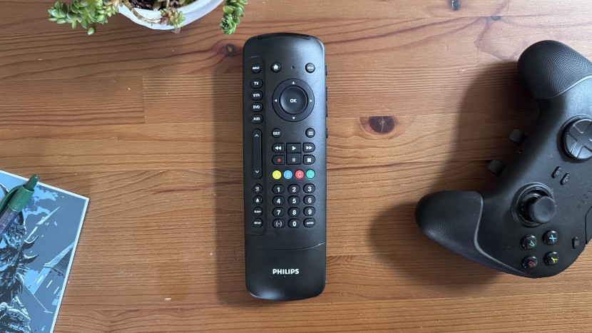 universal remote - the philips srp2024a/27 is designed to give you the added benefits...