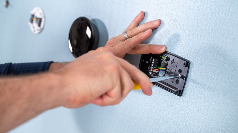 sensi lite smart - you'll need a small screwdriver to install the baseplate and connect...