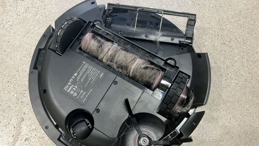 tp-link tapo rv30 max plus - lots of hair got tangled during our tests, needing to be cut out.