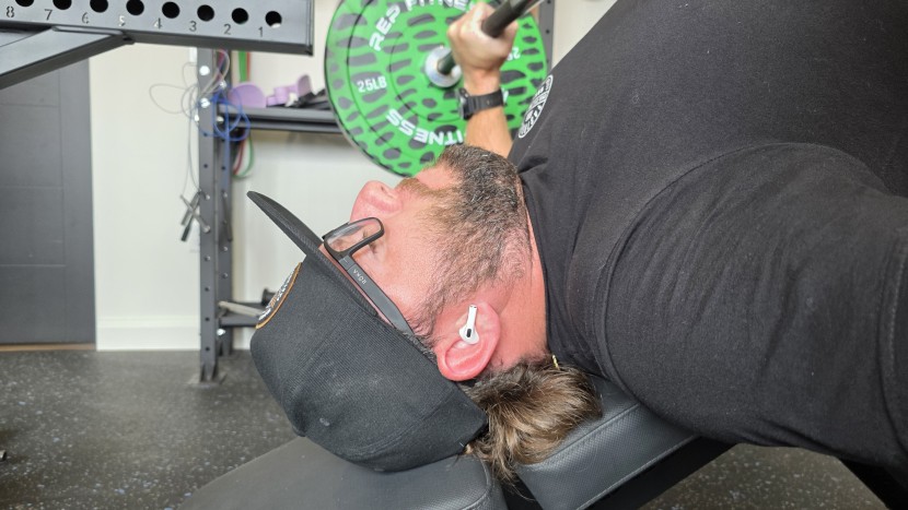 apple airpods pro 2 - the pro 2 stayed put even on the decline bench.