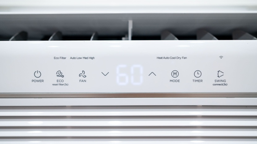 the control panel offers excellent functionality, including an...