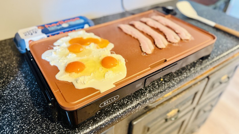 griddle - while the grease trap on the bella griddle worked quite well, if we...