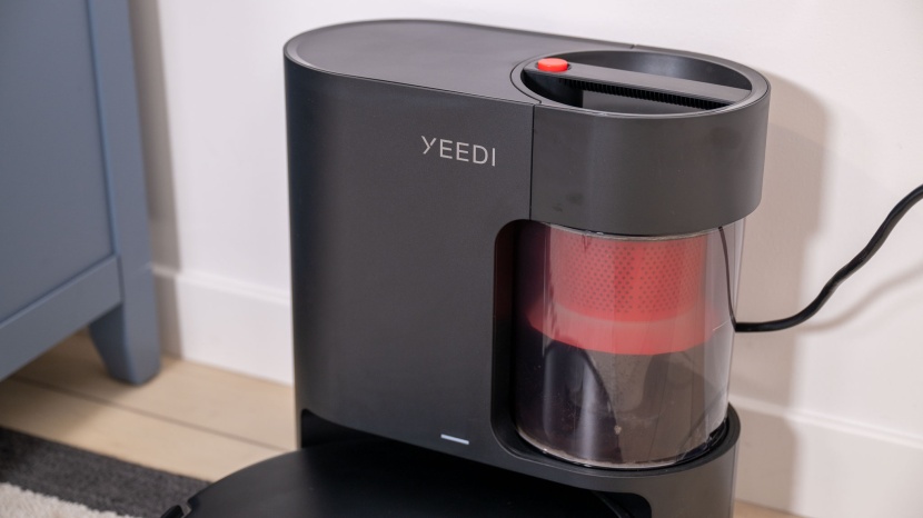 yeedi c12 pro+ - from time to time, the dustbin needs to be removed and dumped as it...