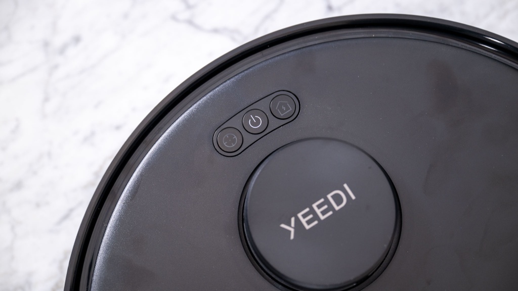 yeedi c12 pro+ - the yeedi has three simple buttons on board for easy control.