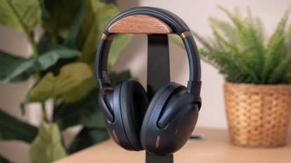 Product photo of JBL Tour One M3