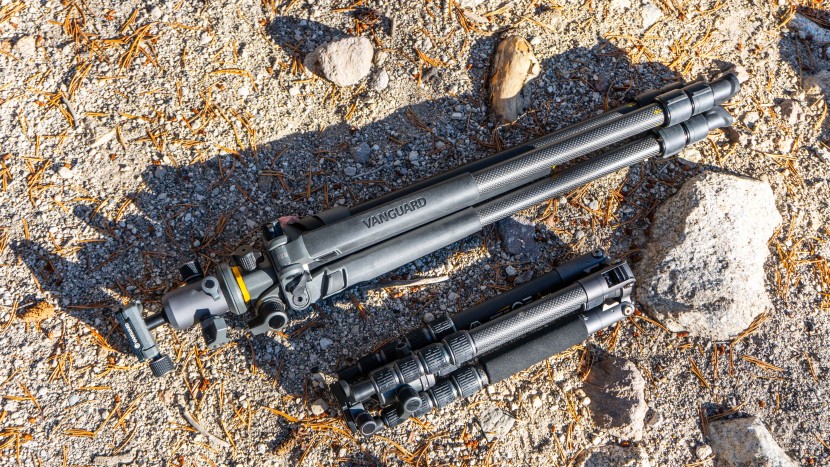 vanguard veo 3go 235cb - the veo 3go 235cb (bottom) is much more portable than its full-sized...
