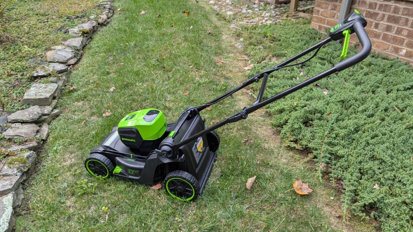 greenworks mo60l419 - we loved using the greenworks for quick and easy jobs around the...