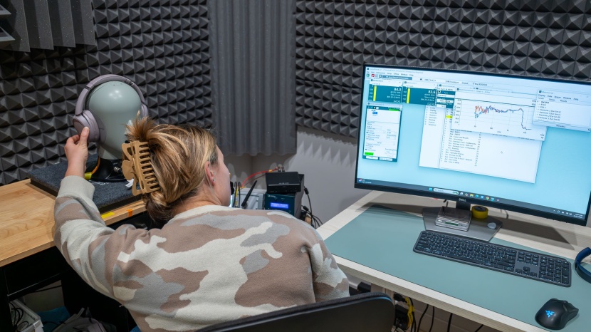 jlab jbuds lux anc - the jbuds lack pinpoint accuracy for locating instruments within...