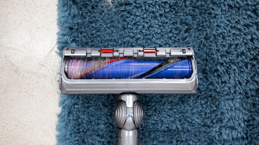 dyson gen5outsize - longer hairs could sometimes get stuck in this dyson.