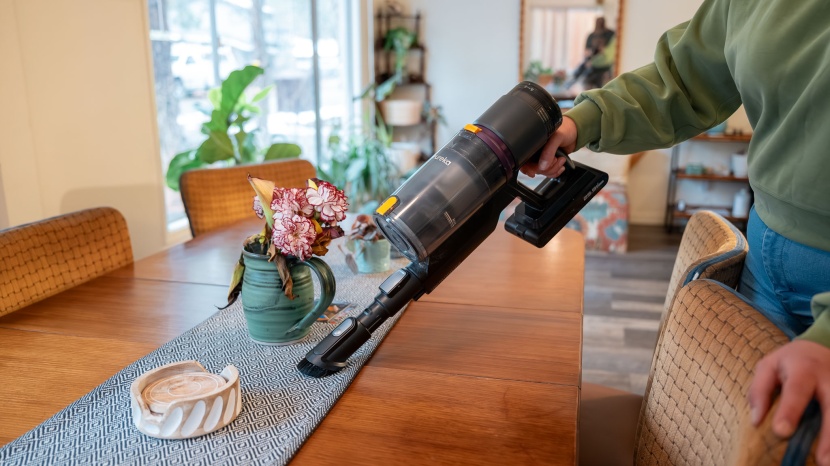 eureka cordless reacticlean 410 - the eureka cordless reacticlean 410 comes with a non-motorized...