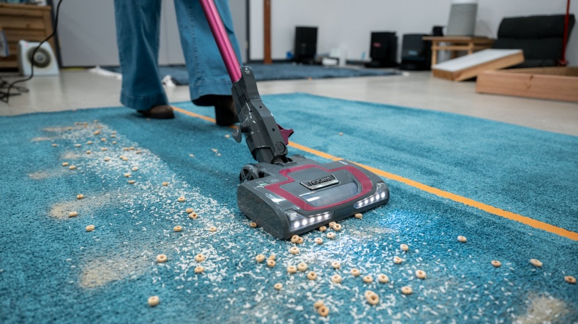 shark rocket pro dlx corded - this shark corded vacuum failed to properly pick up rice and...