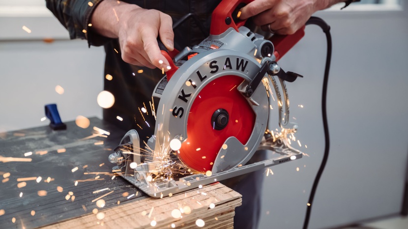 circular saw - the skil spt77wml-01 is our go-to metal cutting saw, perfect for any...