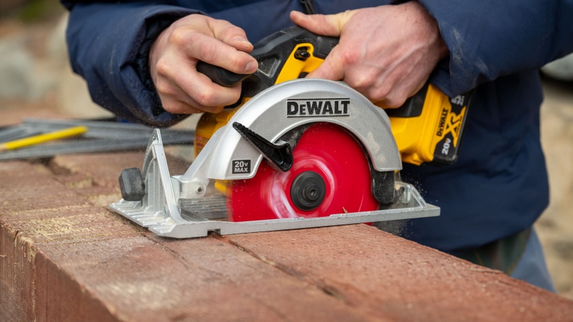dewalt dcs391b - we powered steadily through materials at a reasonable pace when...