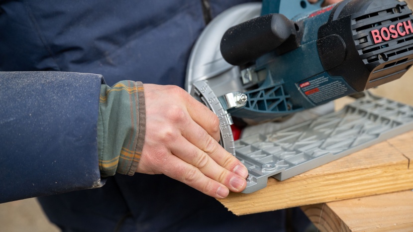 we assessed how easily each saw could help us make quick and precise...