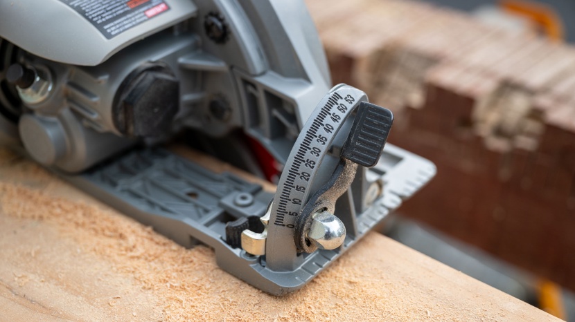 skil spt77wml-01 - we appreciate how clearly the angle adjustments are marked on the...