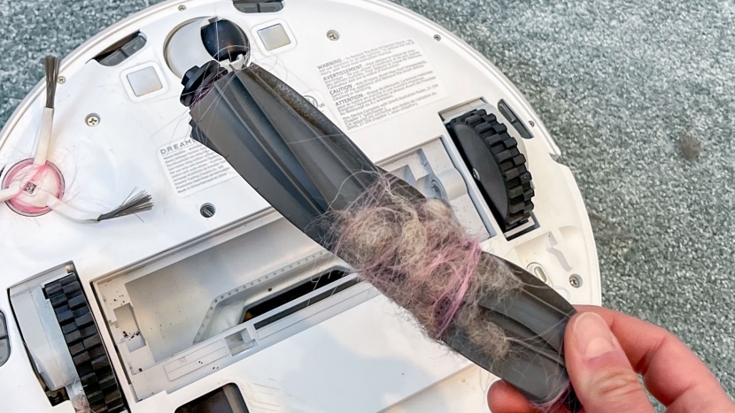 dreame d10 plus gen 2 - hair wraps around the brush ends, but the removable pieces make...