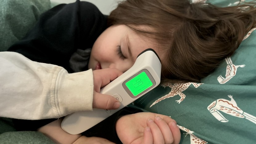 goodbaby no-touch fc-ir202 - the ir202 is so quick and comfortable, you can use it on a sleeping...