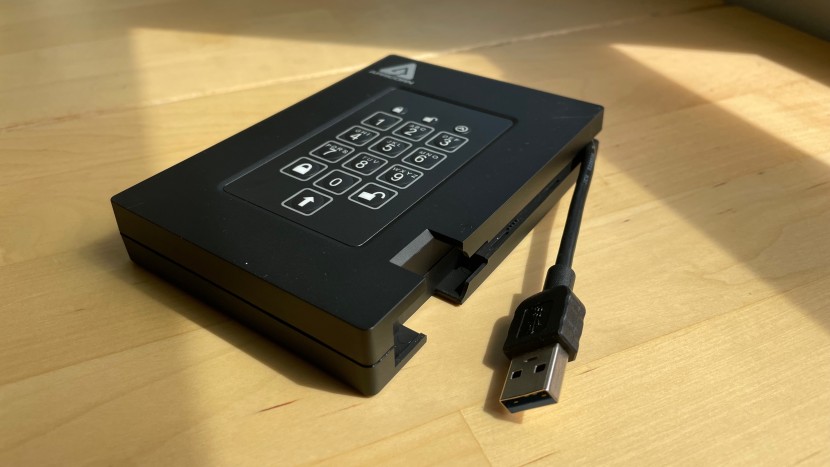 apricorn aegis padlock fortress fips 140-2 level 2 - with an integrated cord, you may not need to carry extra cables again.