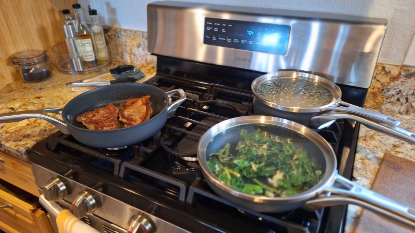 cookware set - with their unique approach, the calphalon premier lids allow for...