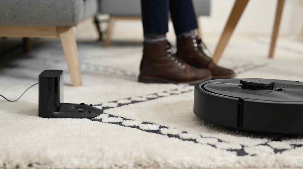 Roborock® Q5 Robot Vacuum Cleaner, 2700 Pa Suction Power, with App Control,  Multisurface, Ideal for Carpets and Pet Hair