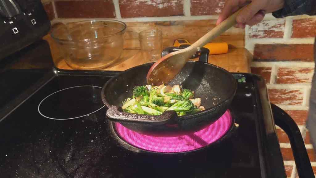  YOSUKATA 7.9 Inch Carbon Steel Pan - Oven Safe, Non-Stick,  Durable Frying Pan for Healthy and Delicious Cooking: Home & Kitchen