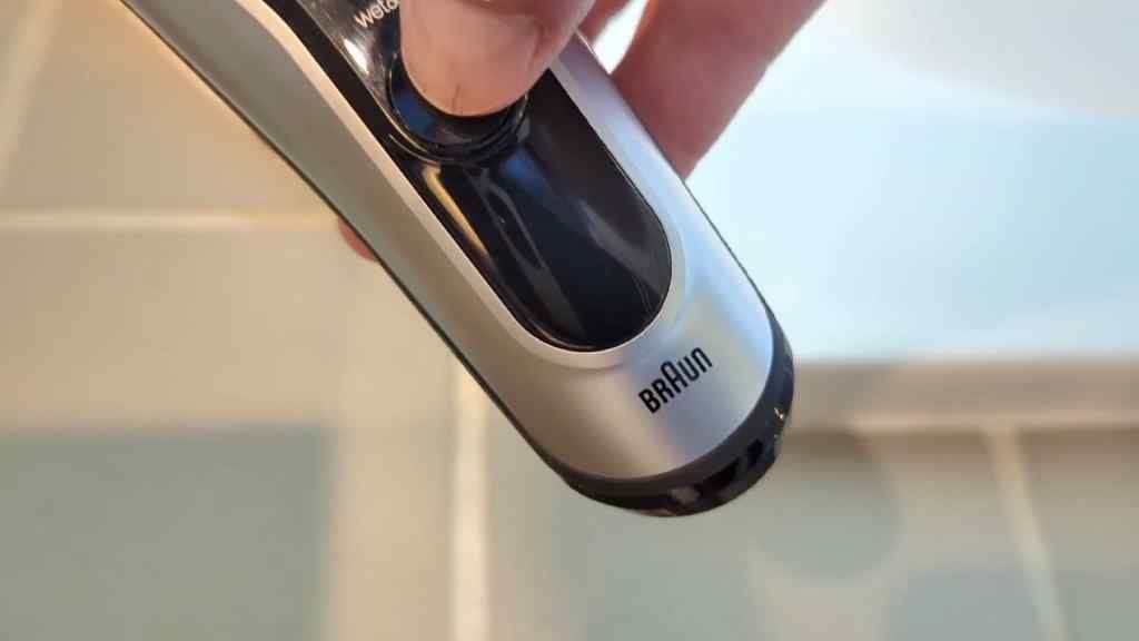 Braun Series 8 with PowerCase Review | Tested & Rated